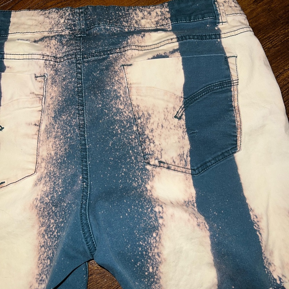 ⭐️Sonoma Blue & Cream Striped Distressed Denim Shorts Upcycled Size 14 - Picture 6 of 15